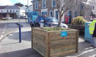 Dave Dobson for making these fabulous replacement olive planters from timber donated by Solo Building Supplies